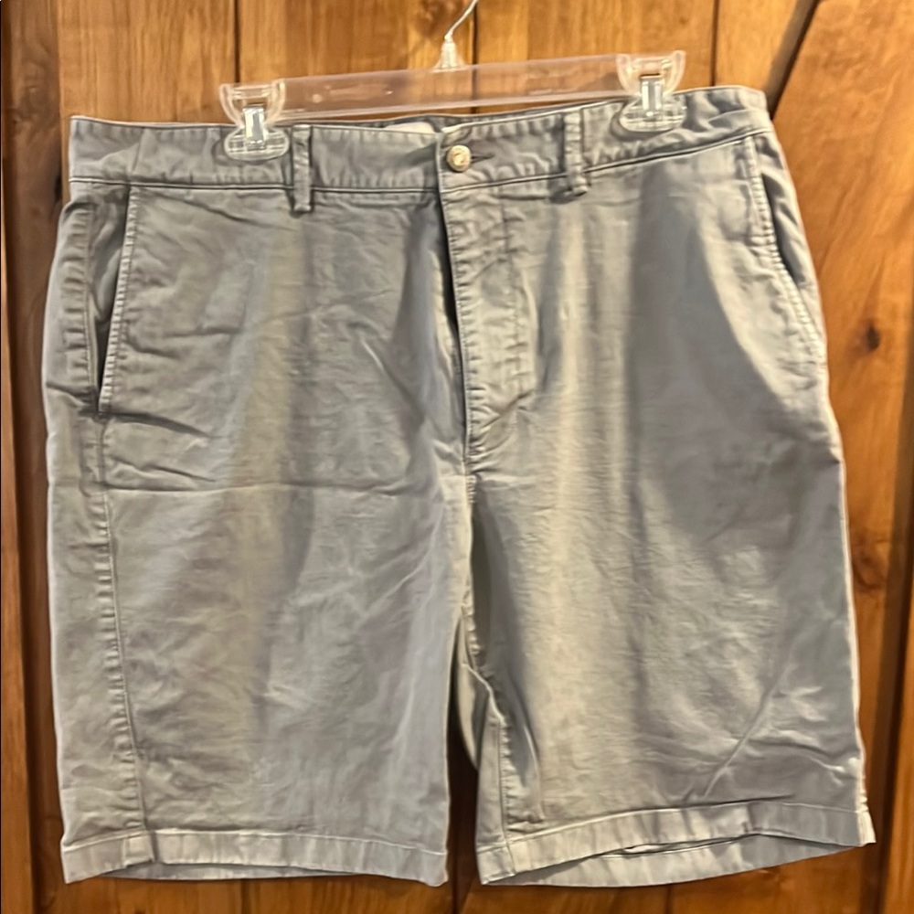 Men's Gray Shorts